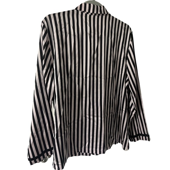 Victoria’s Secret Pink/Black Striped Satin Pajama Set - Picture 5 of 9